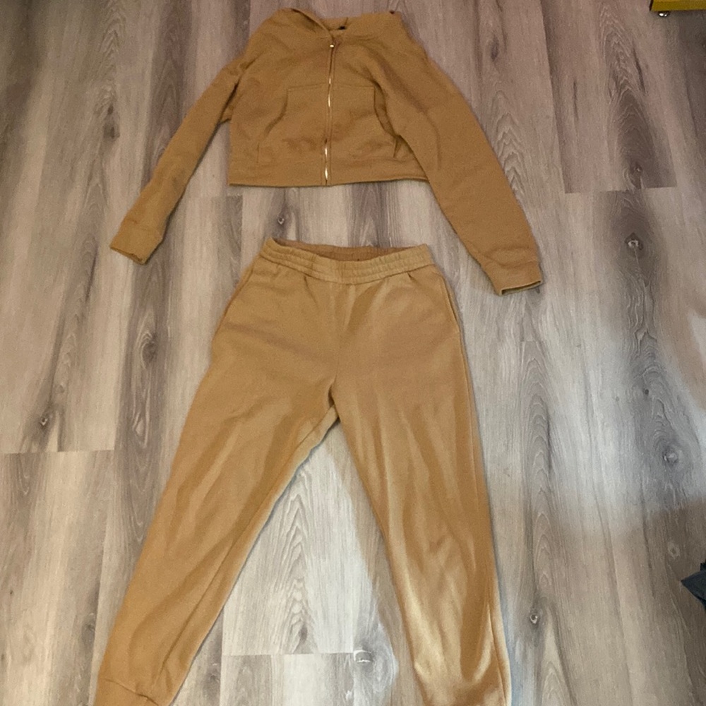 Tan sweat suit 2 piece size Large
